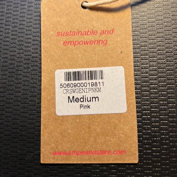 Stripe and Stare Pink Crop Top - Picture 5 of 5